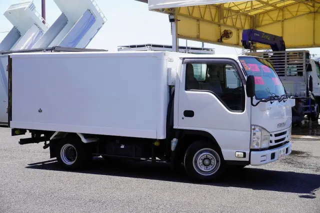 いすゞ エルフ TPG-NHR85AN(2WD)の写真6