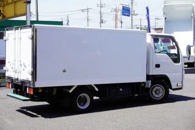 いすゞ エルフ TPG-NHR85AN(2WD)の写真8