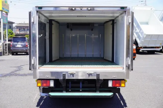 いすゞ エルフ TPG-NHR85AN(2WD)の写真19