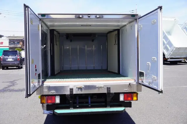 いすゞ エルフ TPG-NHR85AN(2WD)の写真25