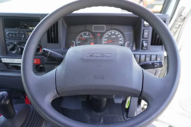 いすゞ エルフ TPG-NHR85AN(2WD)の写真30