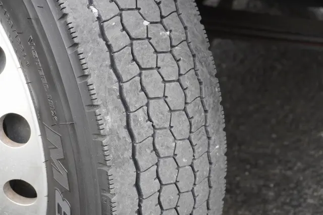 いすゞ フォワード TKG-FRR90S2(2WD)の写真10