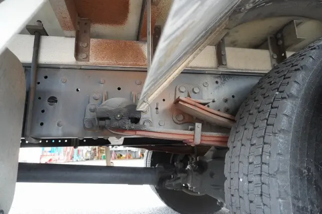いすゞ フォワード TKG-FRR90S2(2WD)の写真12