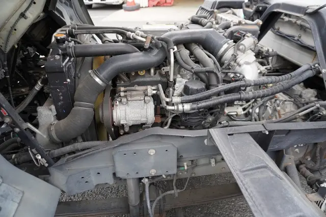 いすゞ フォワード TKG-FRR90S2(2WD)の写真15