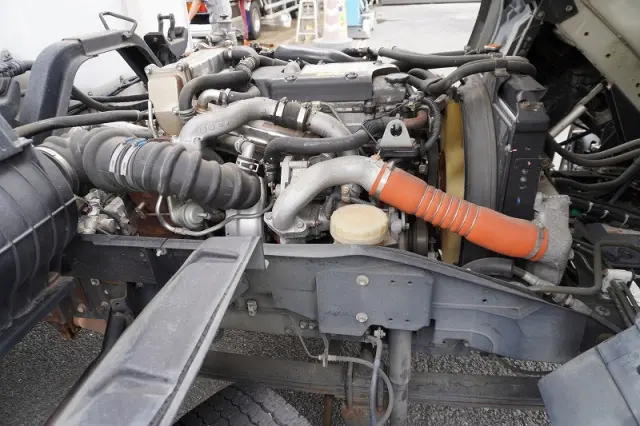 いすゞ フォワード TKG-FRR90S2(2WD)の写真16