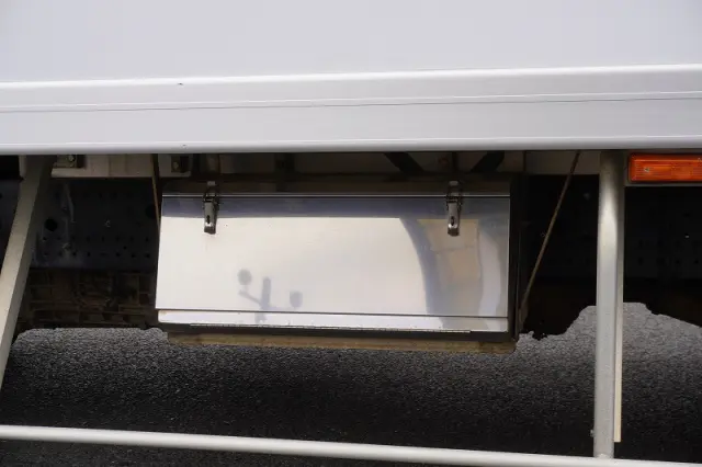 いすゞ フォワード TKG-FRR90S2(2WD)の写真19