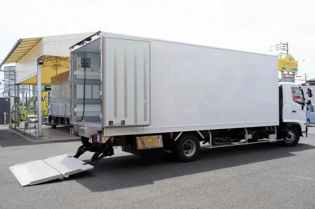 日野 レンジャー 2KG-FD2ABG(2WD)の写真9