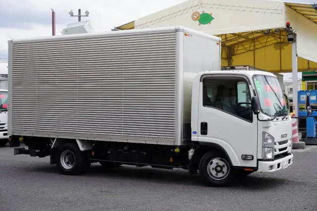 いすゞ エルフ TRG-NLR85AN(2WD)の写真6