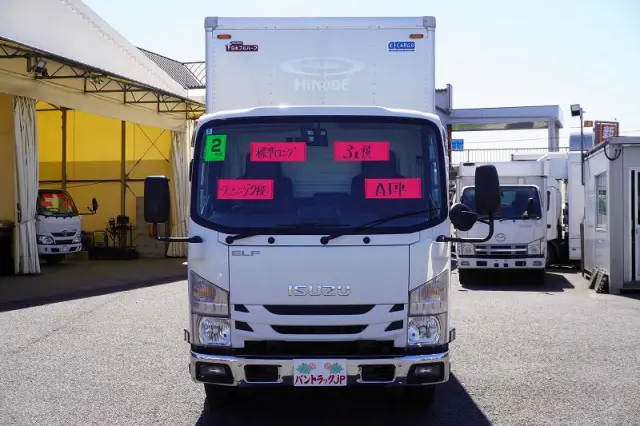 いすゞ エルフ 2RG-NMR88N(2WD)の写真2