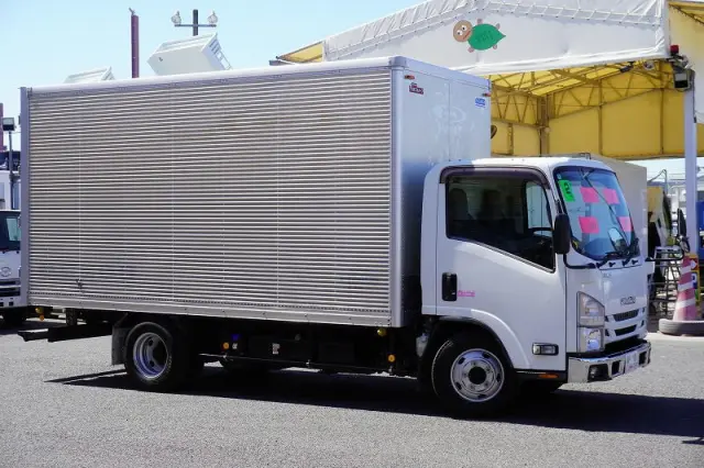 いすゞ エルフ 2RG-NMR88N(2WD)の写真6