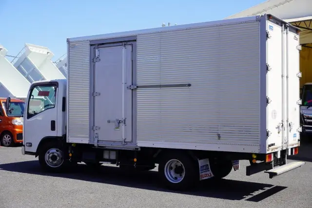 いすゞ エルフ 2RG-NMR88N(2WD)の写真7