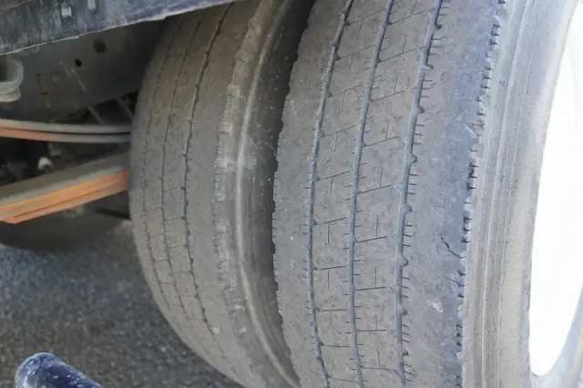 いすゞ エルフ 2RG-NMR88N(2WD)の写真10