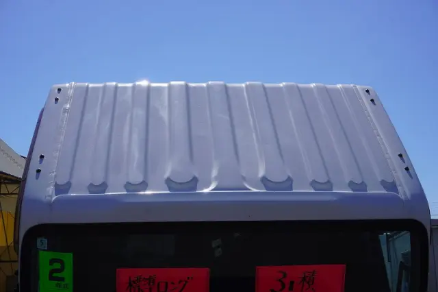 いすゞ エルフ 2RG-NMR88N(2WD)の写真16