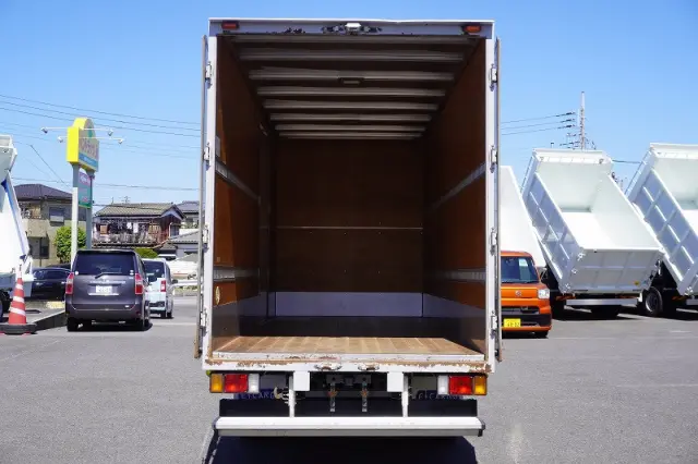 いすゞ エルフ 2RG-NMR88N(2WD)の写真19