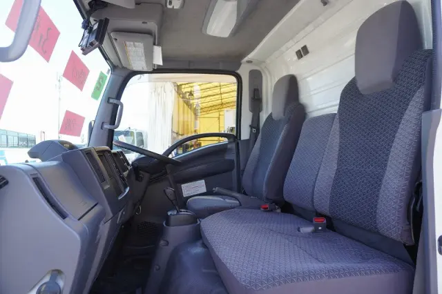 いすゞ エルフ 2RG-NMR88N(2WD)の写真38
