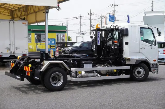 三菱 ファイター 2KG-FK62F(2WD)の写真8