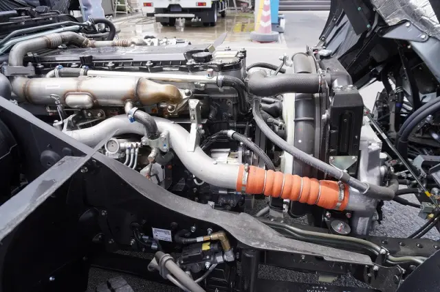 三菱 ファイター 2KG-FK62F(2WD)の写真15