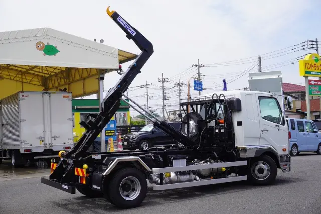 三菱 ファイター 2KG-FK62F(2WD)の写真20
