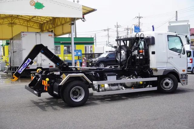 三菱 ファイター 2KG-FK62F(2WD)の写真22