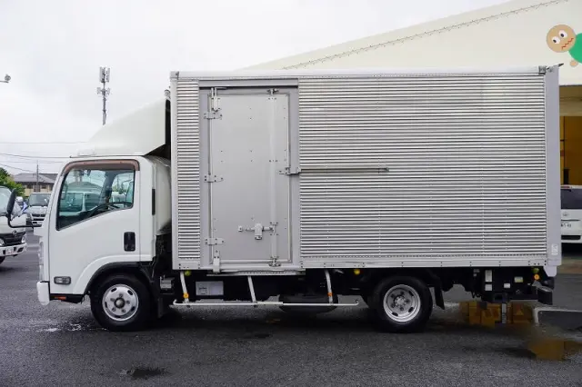 いすゞ エルフ TRG-NPR85AN(2WD)の写真3