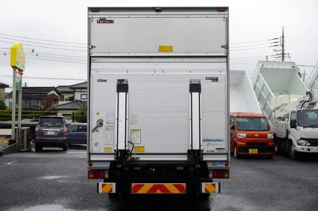 いすゞ エルフ TRG-NPR85AN(2WD)の写真4