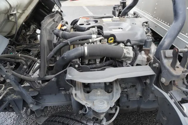 いすゞ エルフ TRG-NPR85AN(2WD)の写真15