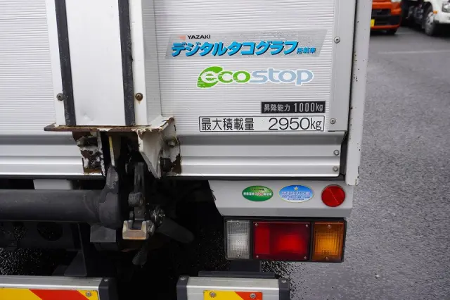 いすゞ エルフ TRG-NPR85AN(2WD)の写真31