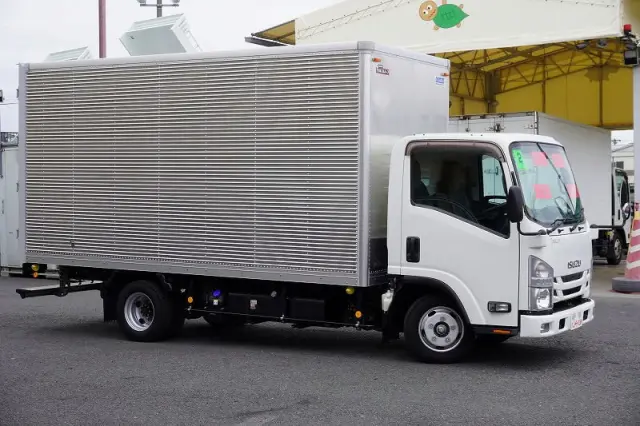 いすゞ エルフ 2RG-NLR88AN(2WD)の写真6