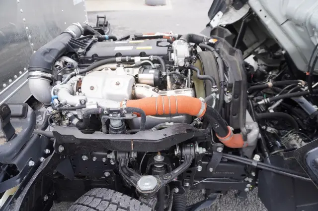 いすゞ エルフ 2RG-NLR88AN(2WD)の写真15