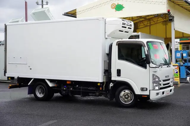 いすゞ エルフ 2RG-NPR88AN(2WD)の写真6