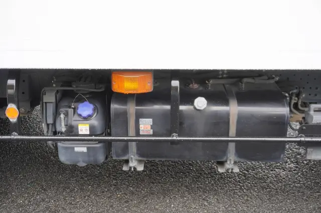 いすゞ エルフ 2RG-NPR88AN(2WD)の写真27