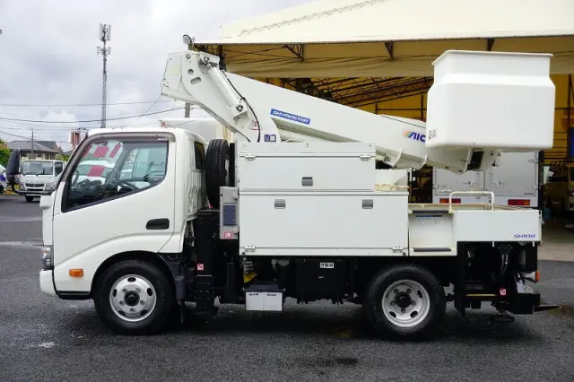 日野 デュトロ TPG-XZU600X(2WD)の写真3