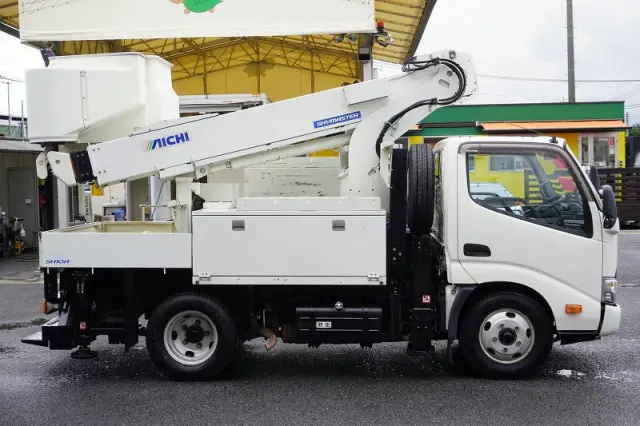 日野 デュトロ TPG-XZU600X(2WD)の写真5