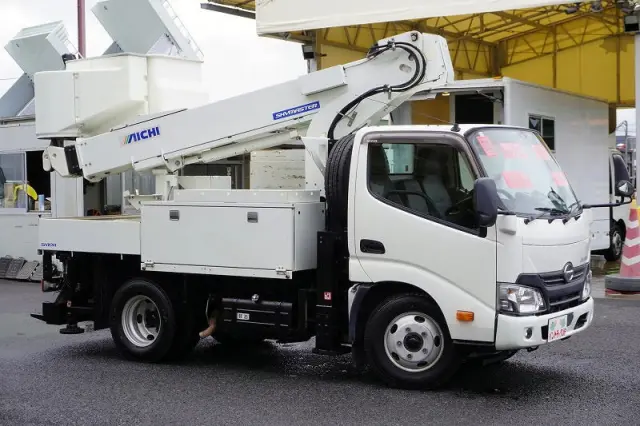 日野 デュトロ TPG-XZU600X(2WD)の写真6