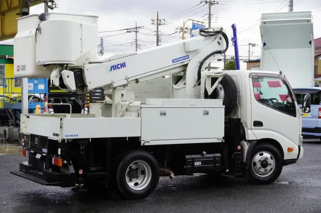 日野 デュトロ TKG-XZU600X(2WD)の写真8