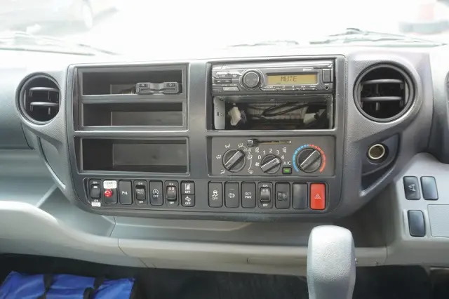 日野 デュトロ 2KG-XZU710M(2WD)の写真36