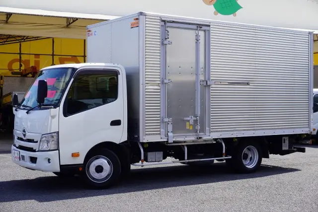 日野 デュトロ 2RG-XZU710M(2WD)の写真1