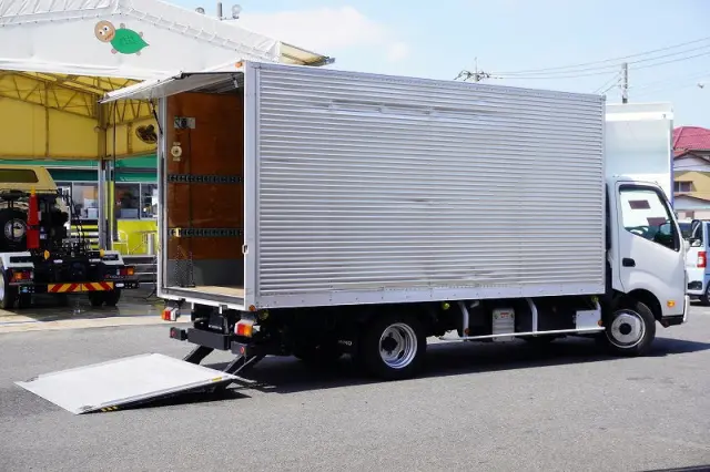 日野 デュトロ 2RG-XZU710M(2WD)の写真9