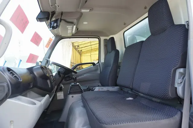 日野 デュトロ 2RG-XZU710M(2WD)の写真41