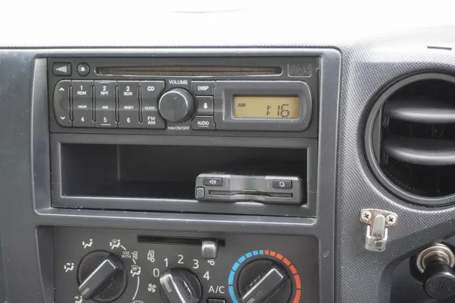 日野 デュトロ TKG-XZU710M(2WD)の写真32