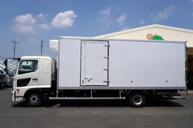 日野 レンジャー 2KG-FD2ABG(2WD)の写真3
