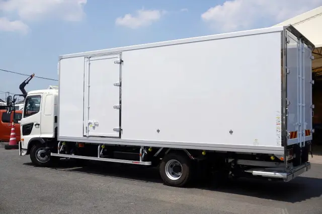 日野 レンジャー 2KG-FD2ABG(2WD)の写真7