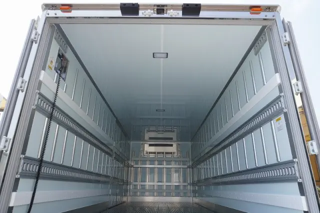 日野 レンジャー 2KG-FD2ABG(2WD)の写真23