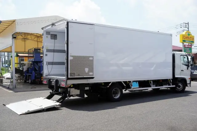 日野 レンジャー 2KG-FD2ABG(2WD)の写真9