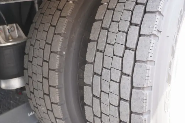 日野 レンジャー 2KG-FD2ABG(2WD)の写真11