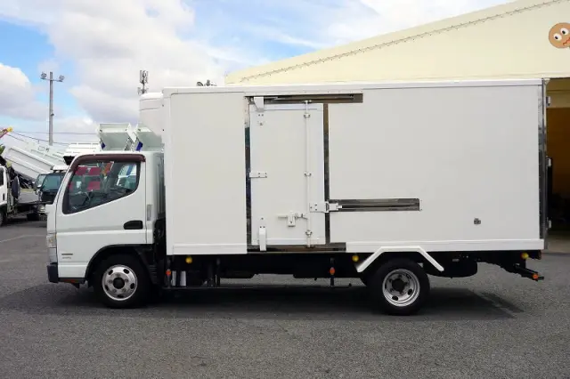 三菱 キャンター TKG-FEA50(2WD)の写真3