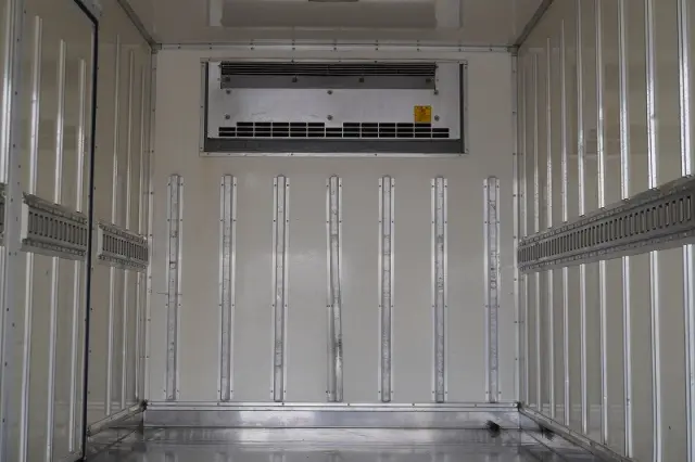 三菱 キャンター TKG-FEA50(2WD)の写真22