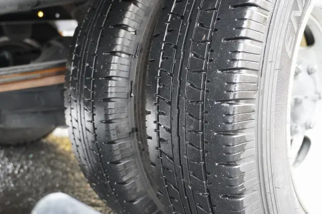 いすゞ エルフ TRG-NHR85AN(2WD)の写真11