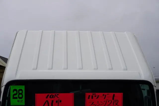 いすゞ エルフ TRG-NHR85AN(2WD)の写真17