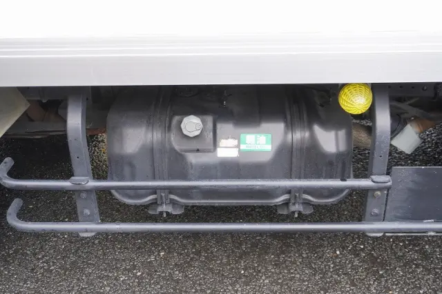 いすゞ エルフ TRG-NHR85AN(2WD)の写真31